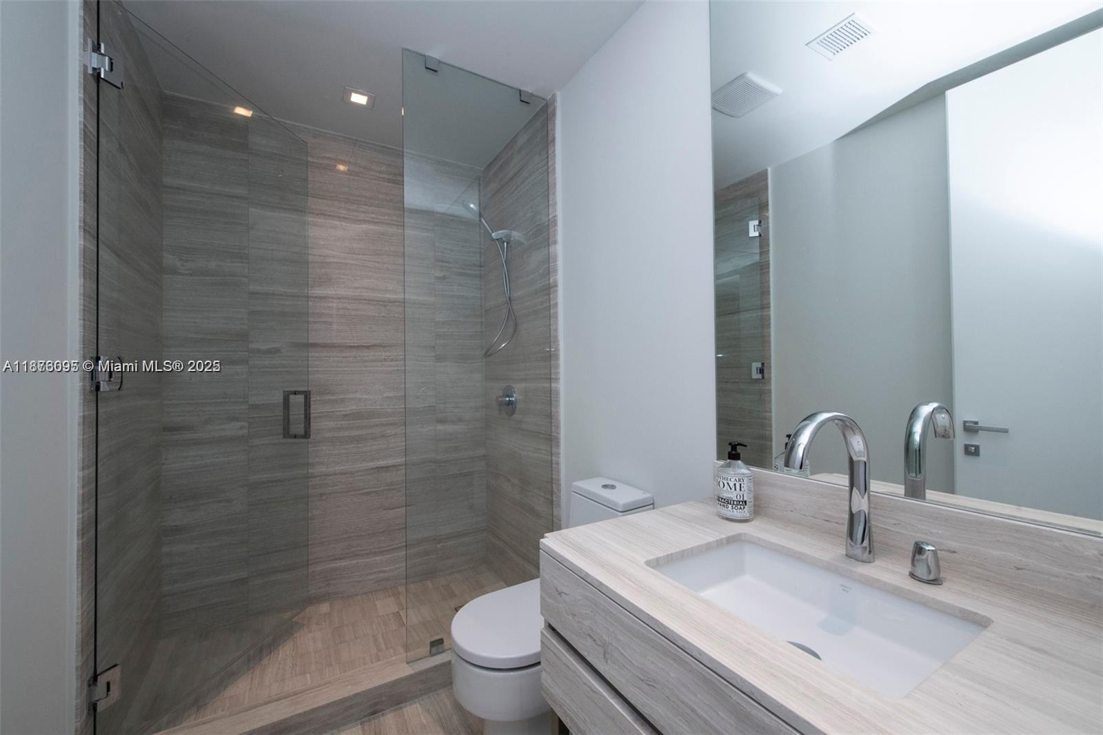 18975 Collins Ave #2205, Sunny Isles Beach FL 33160