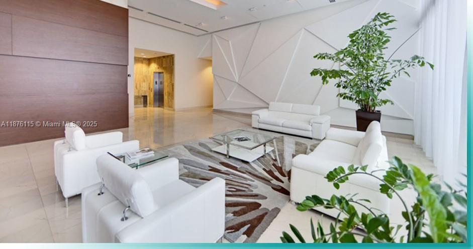 1111 SW 1st Ave #2816-N, Miami FL 33130