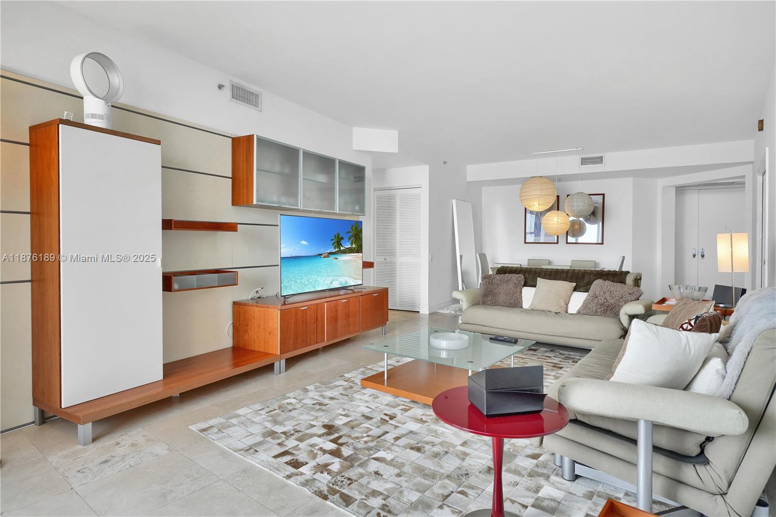 808 Brickell Key Dr #2506, Miami FL 33131