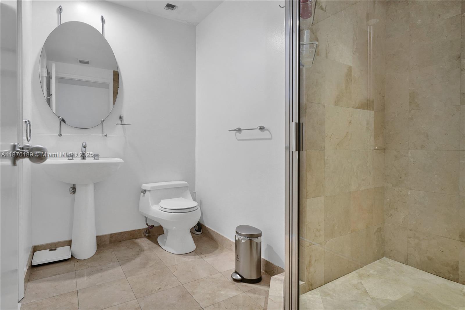 808 Brickell Key Dr #2506, Miami FL 33131