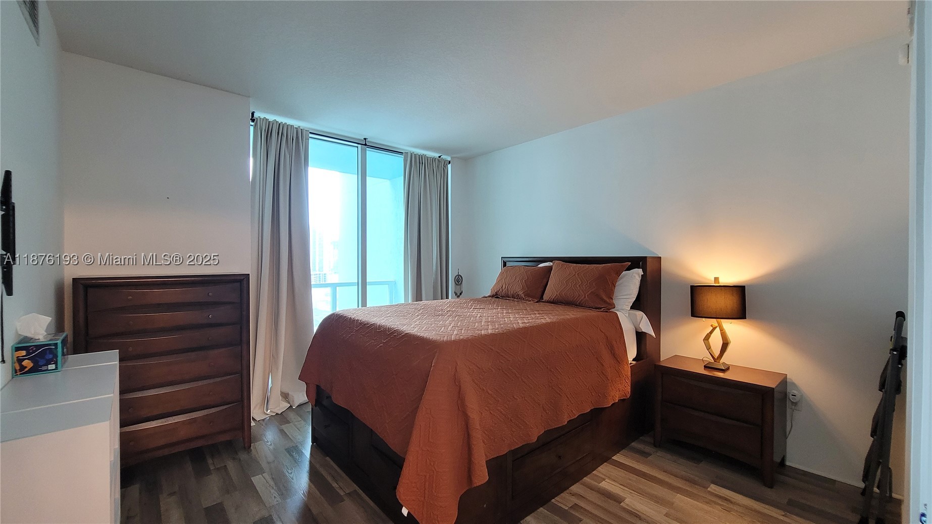1900 N Bayshore Dr #2009, Miami FL 33132