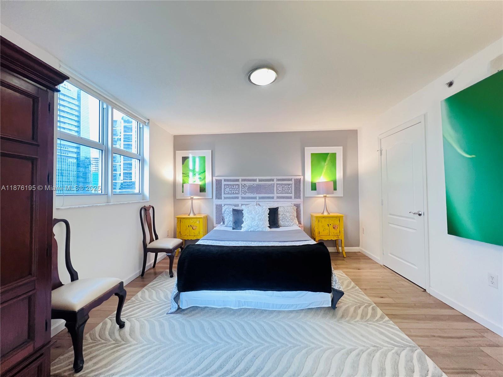 1200 Brickell Bay Dr #2809, Miami FL 33131