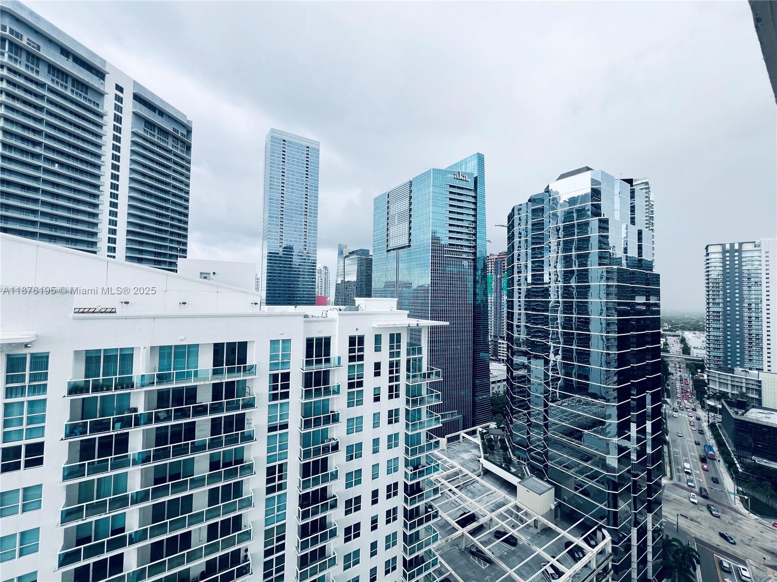 1200 Brickell Bay Dr #2809, Miami FL 33131
