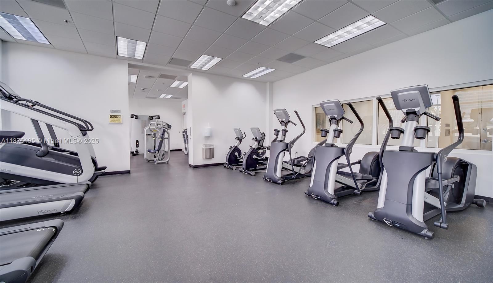 1200 Brickell Bay Dr #2809, Miami FL 33131