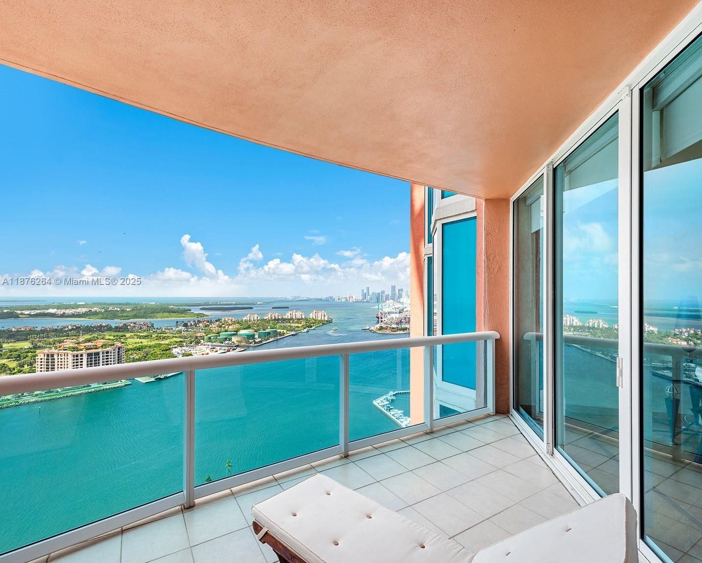 300 S Pointe Dr #3504, Miami Beach FL 33139