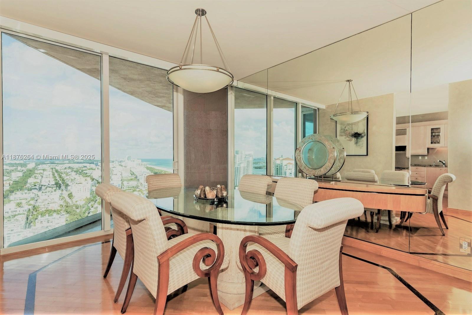 300 S Pointe Dr #3504, Miami Beach FL 33139