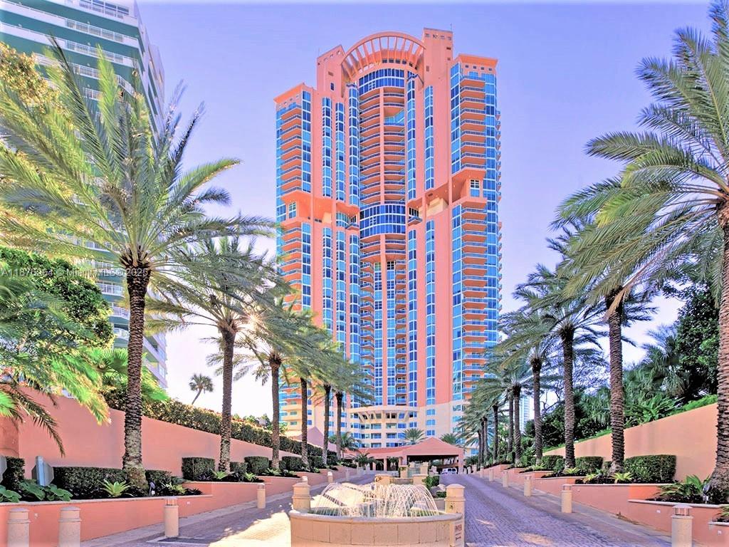 300 S Pointe Dr #3504, Miami Beach FL 33139