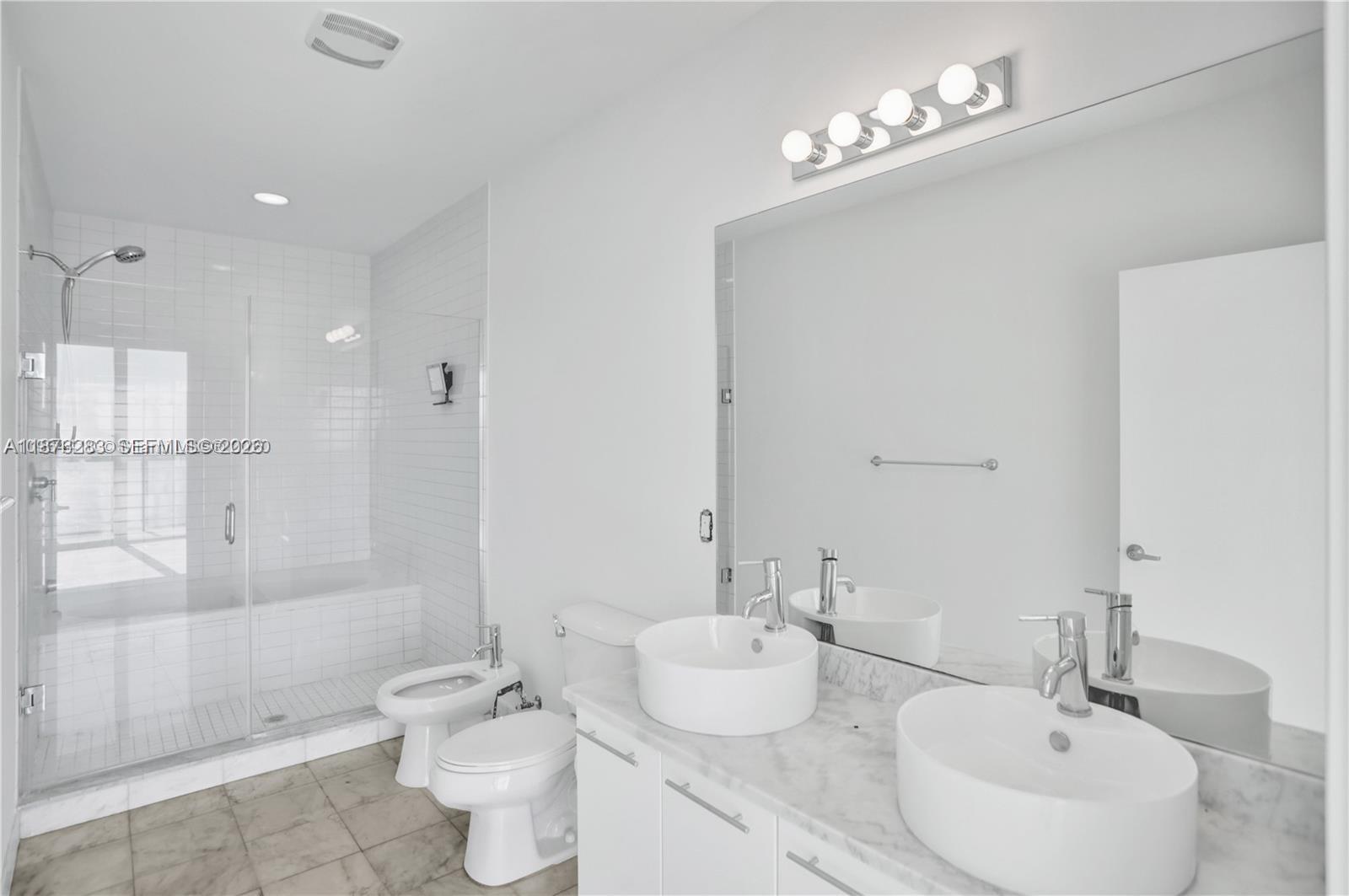888 Biscayne Blvd #5102, Miami FL 33132