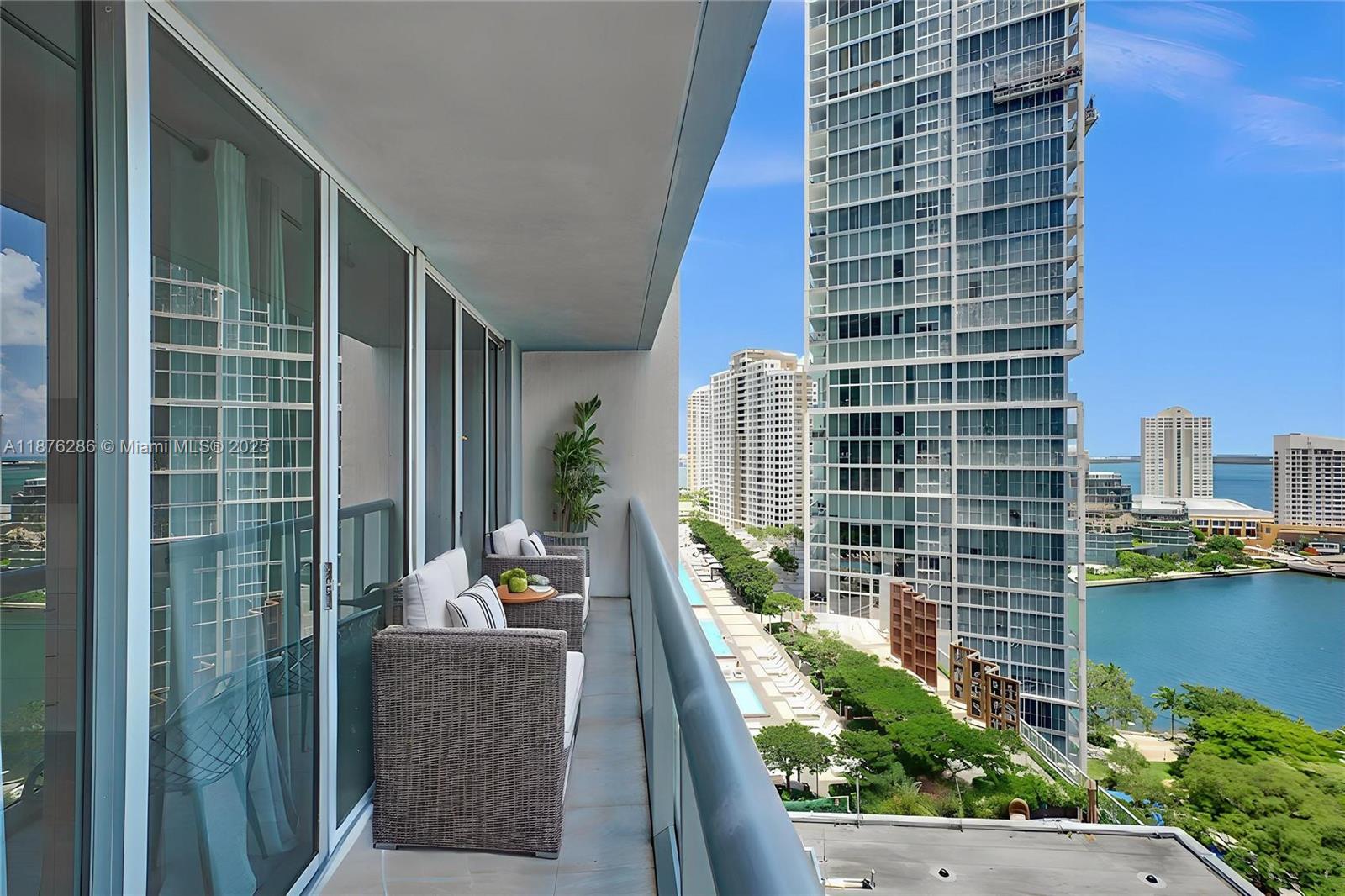 485 Brickell Ave #2009, Miami FL 33131