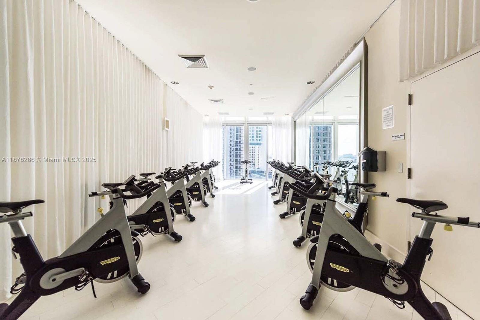 485 Brickell Ave #2009, Miami FL 33131