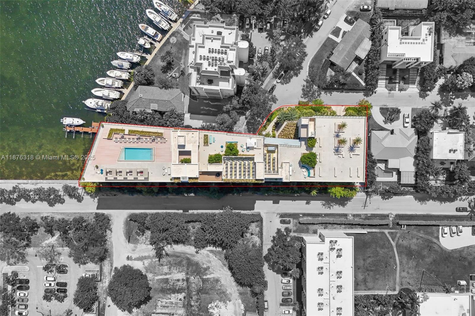 3581 E Glencoe St #309, Miami FL 33133