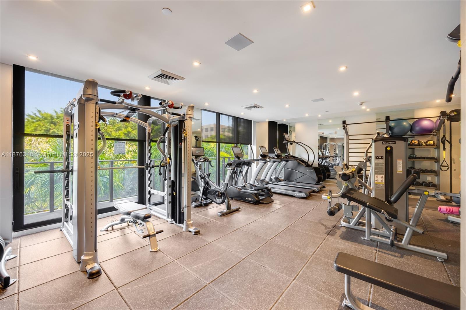 3581 E Glencoe St #309, Miami FL 33133