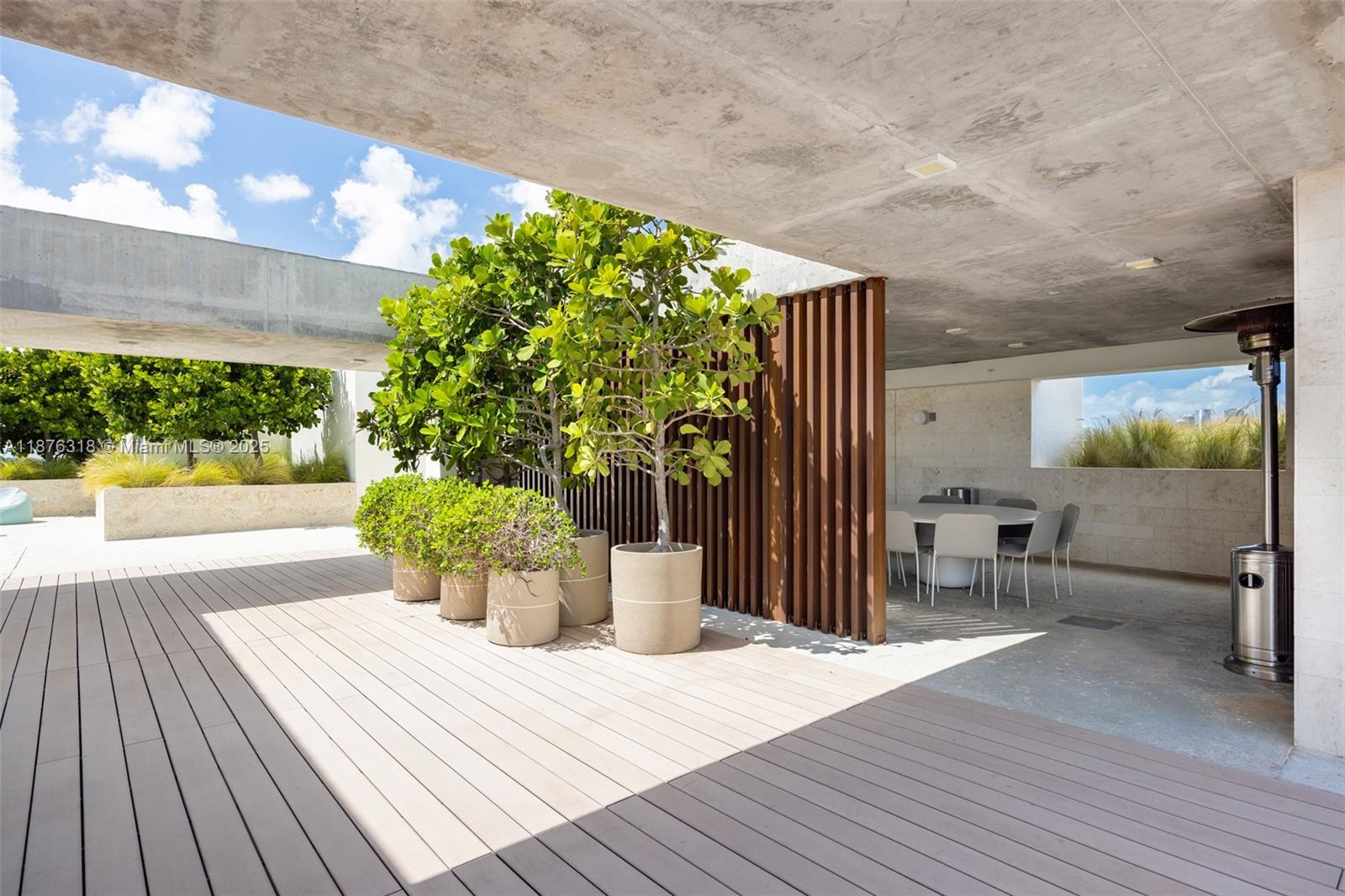 3581 E Glencoe St #309, Miami FL 33133