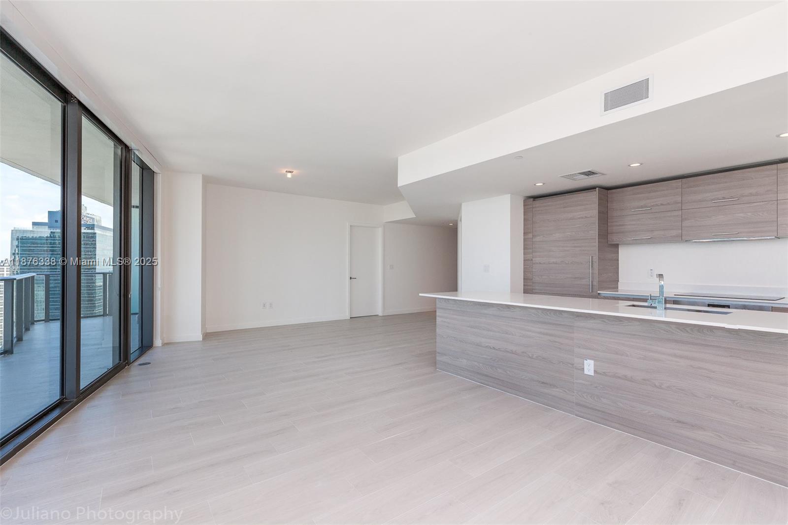 1300 S Miami Ave #3301, Miami FL 33130