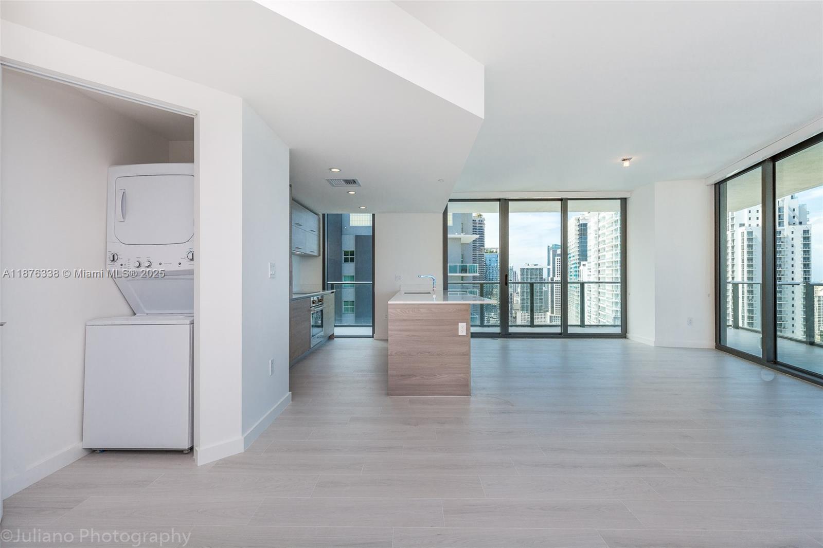 1300 S Miami Ave #3301, Miami FL 33130