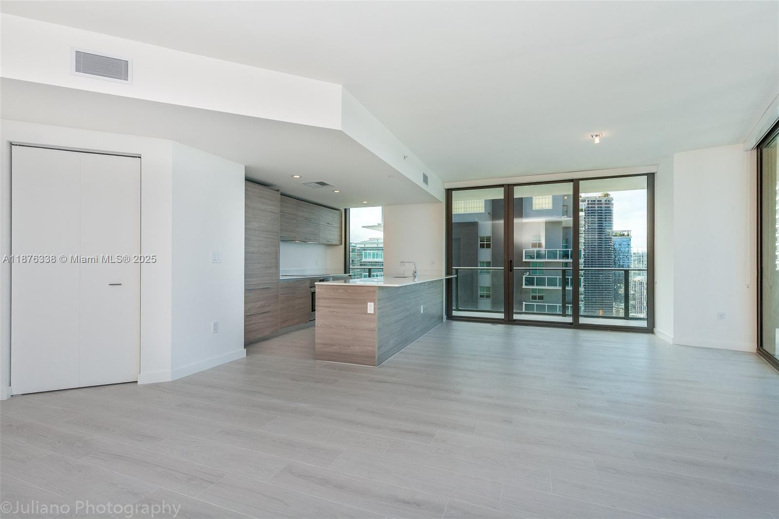1300 S Miami Ave #3301, Miami FL 33130