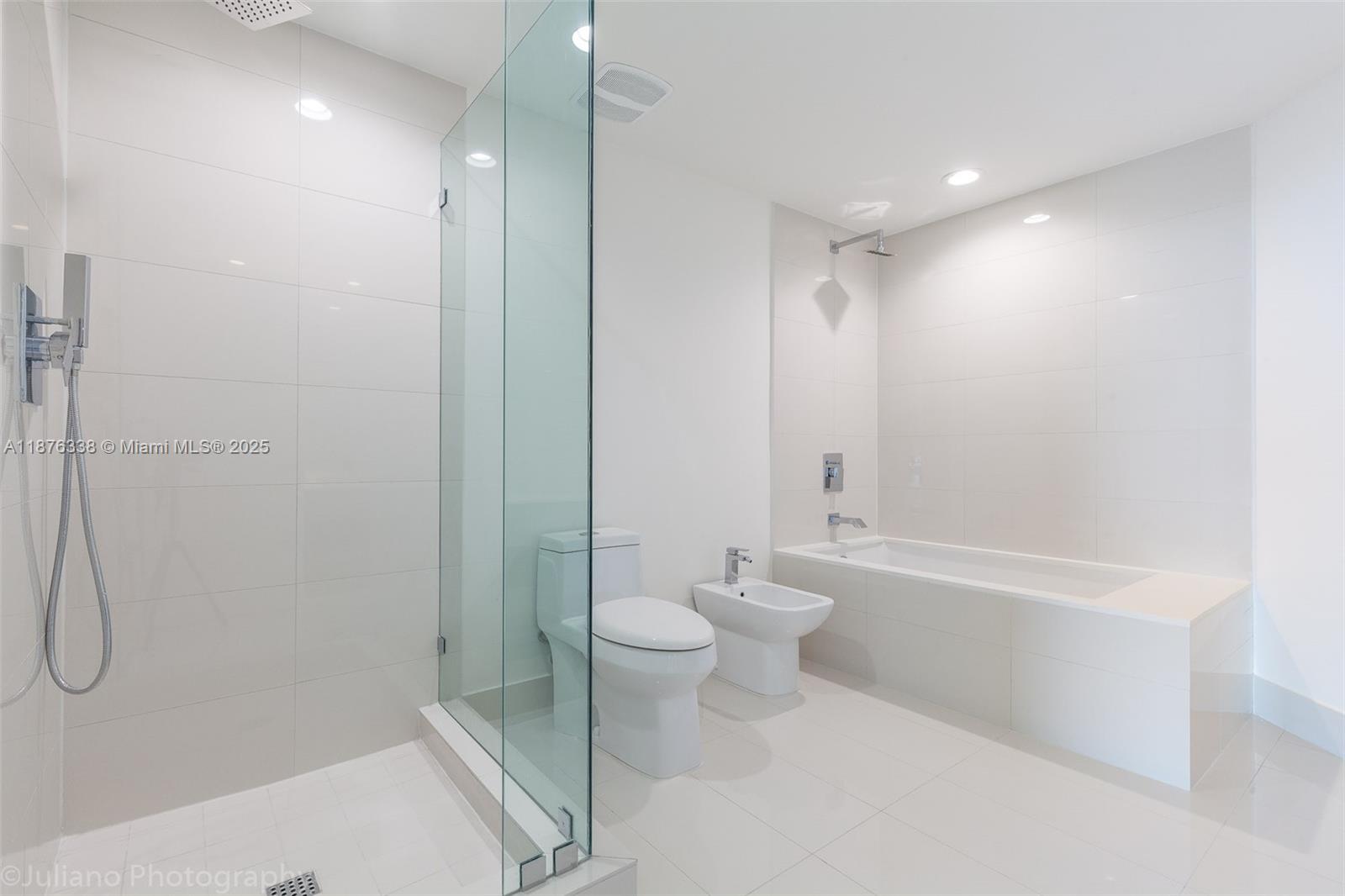1300 S Miami Ave #3301, Miami FL 33130