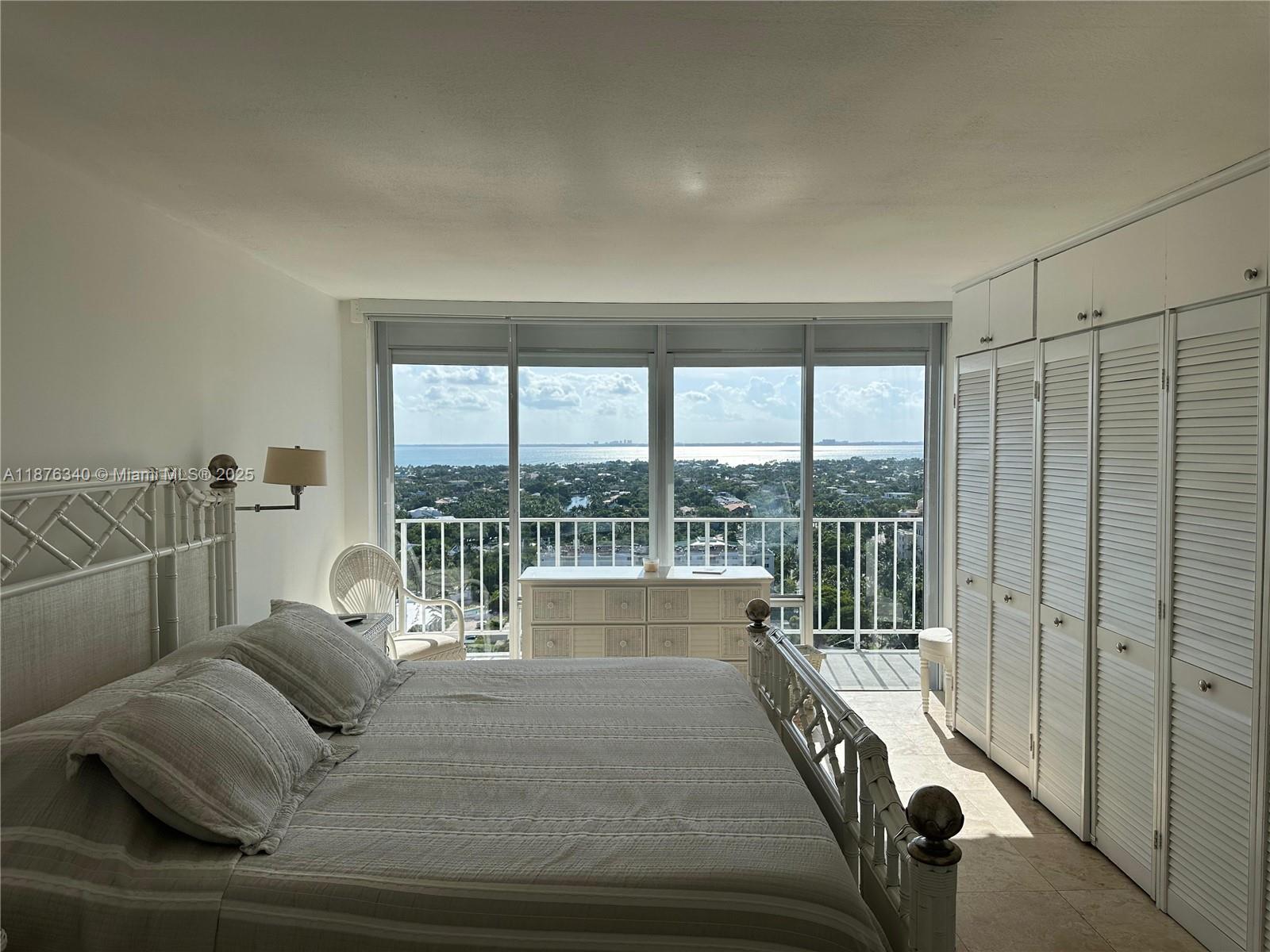 881 Ocean Dr #19C, Key Biscayne FL 33149