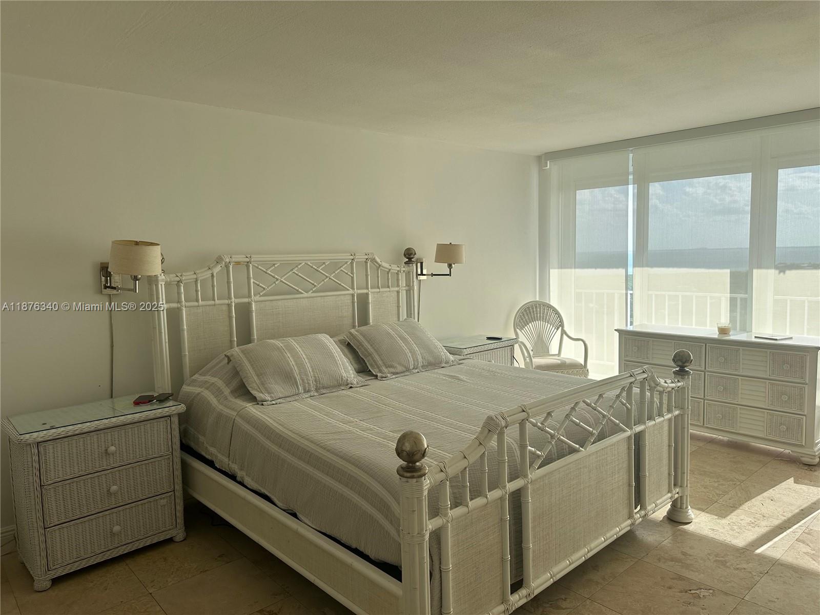881 Ocean Dr #19C, Key Biscayne FL 33149