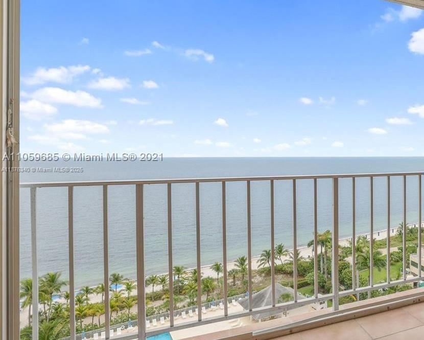 881 Ocean Dr #19C, Key Biscayne FL 33149