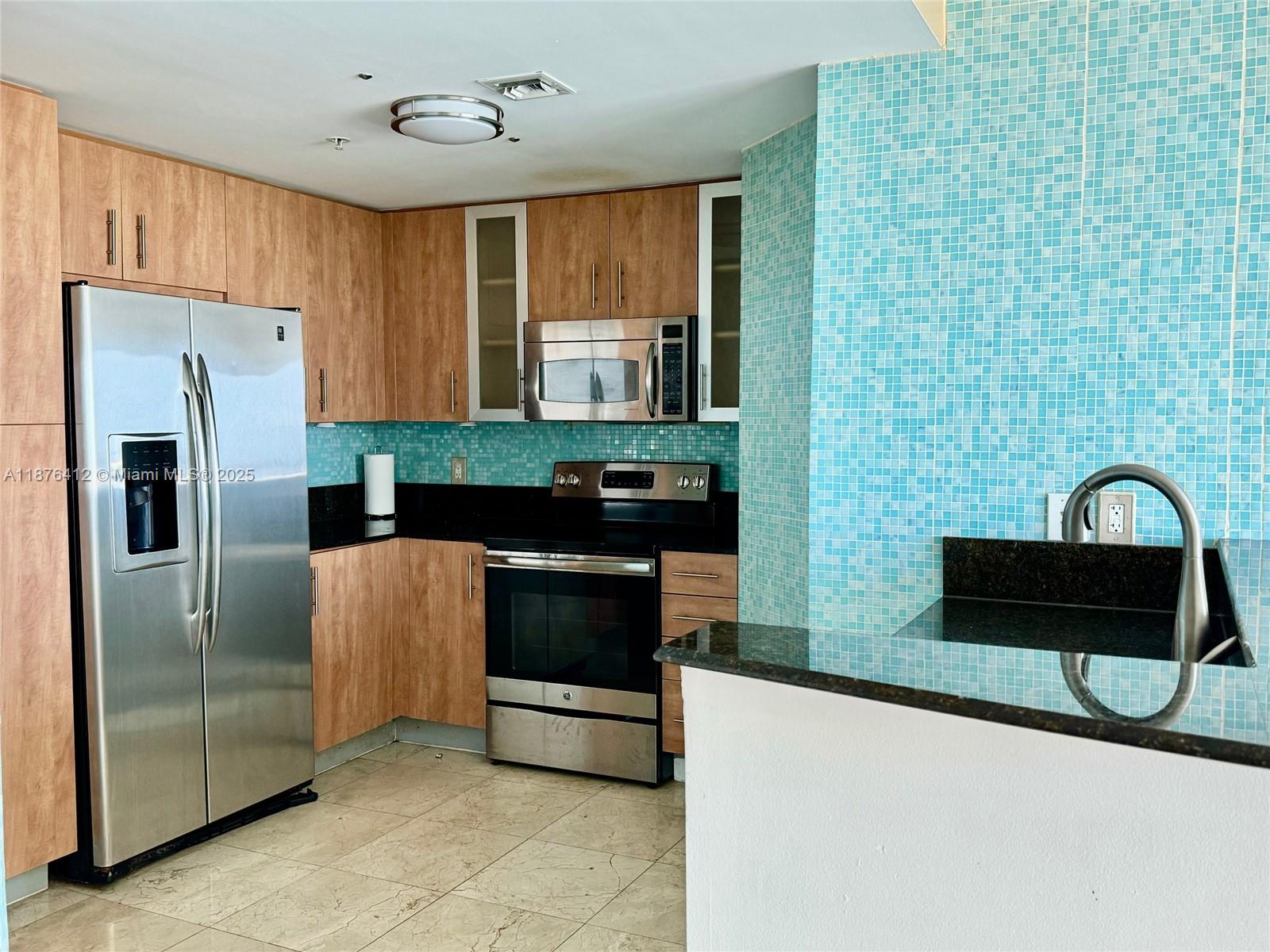 7900 NE Harbor Island Dr #1017, North Bay Village FL 33141