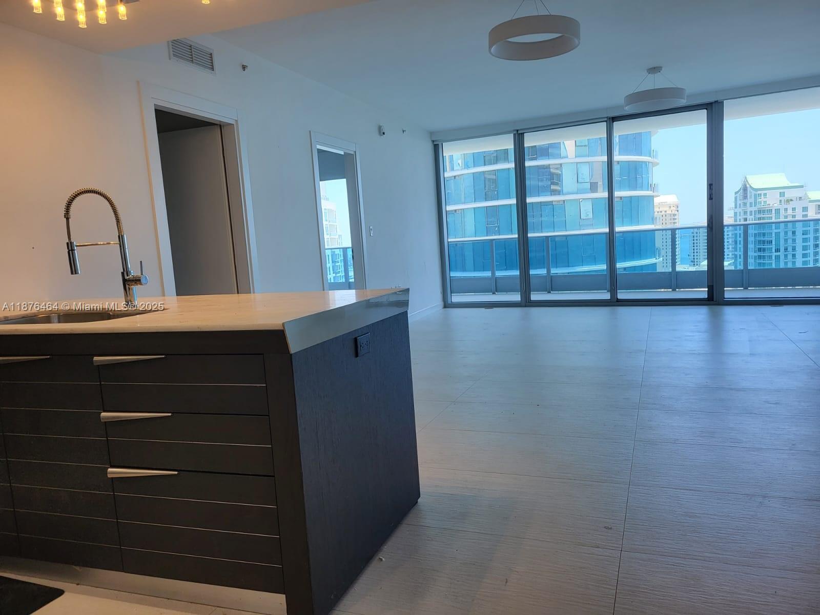 200 Biscayne Boulevard Way #4203, Miami FL 33131