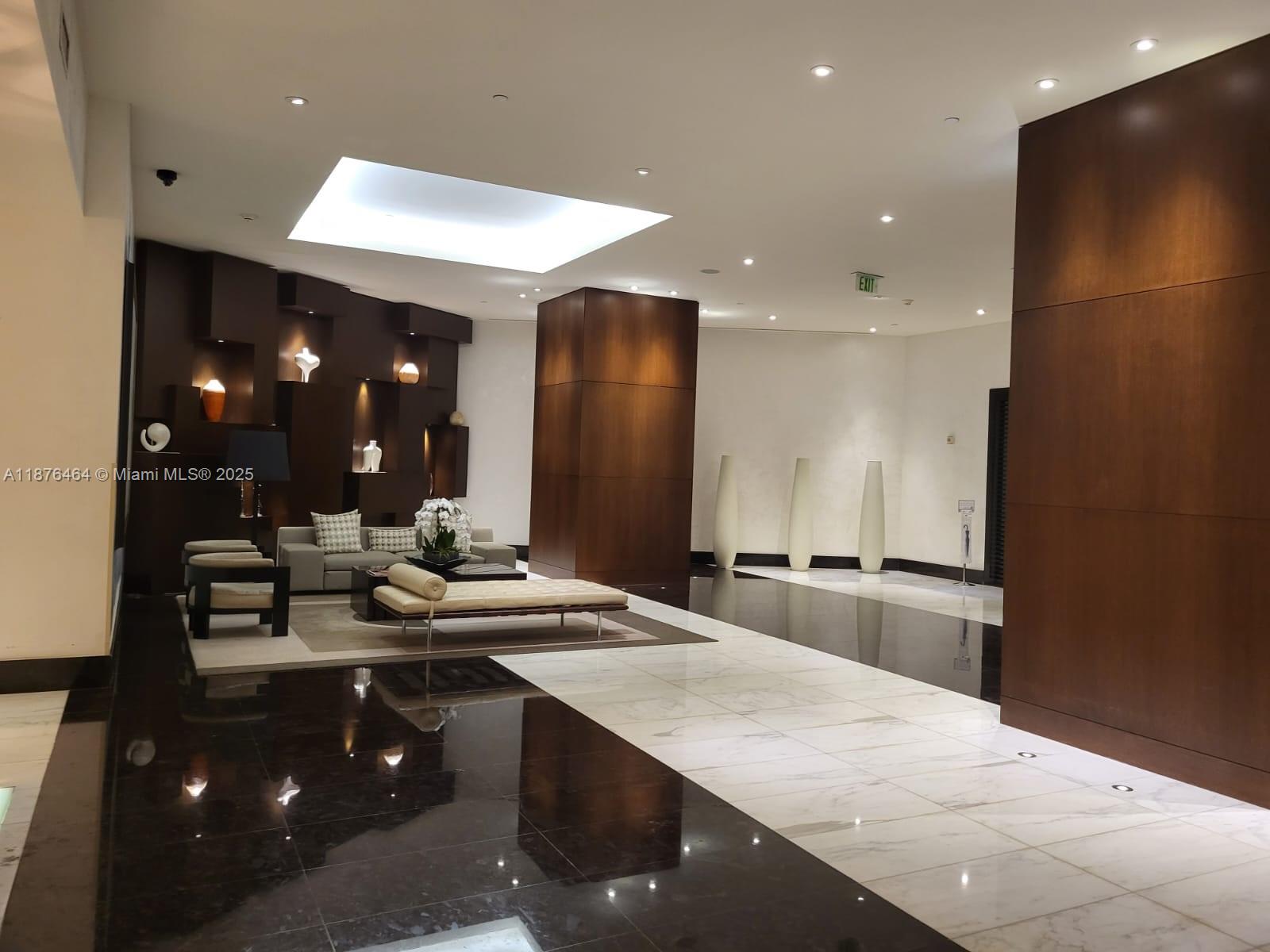 200 Biscayne Boulevard Way #4203, Miami FL 33131