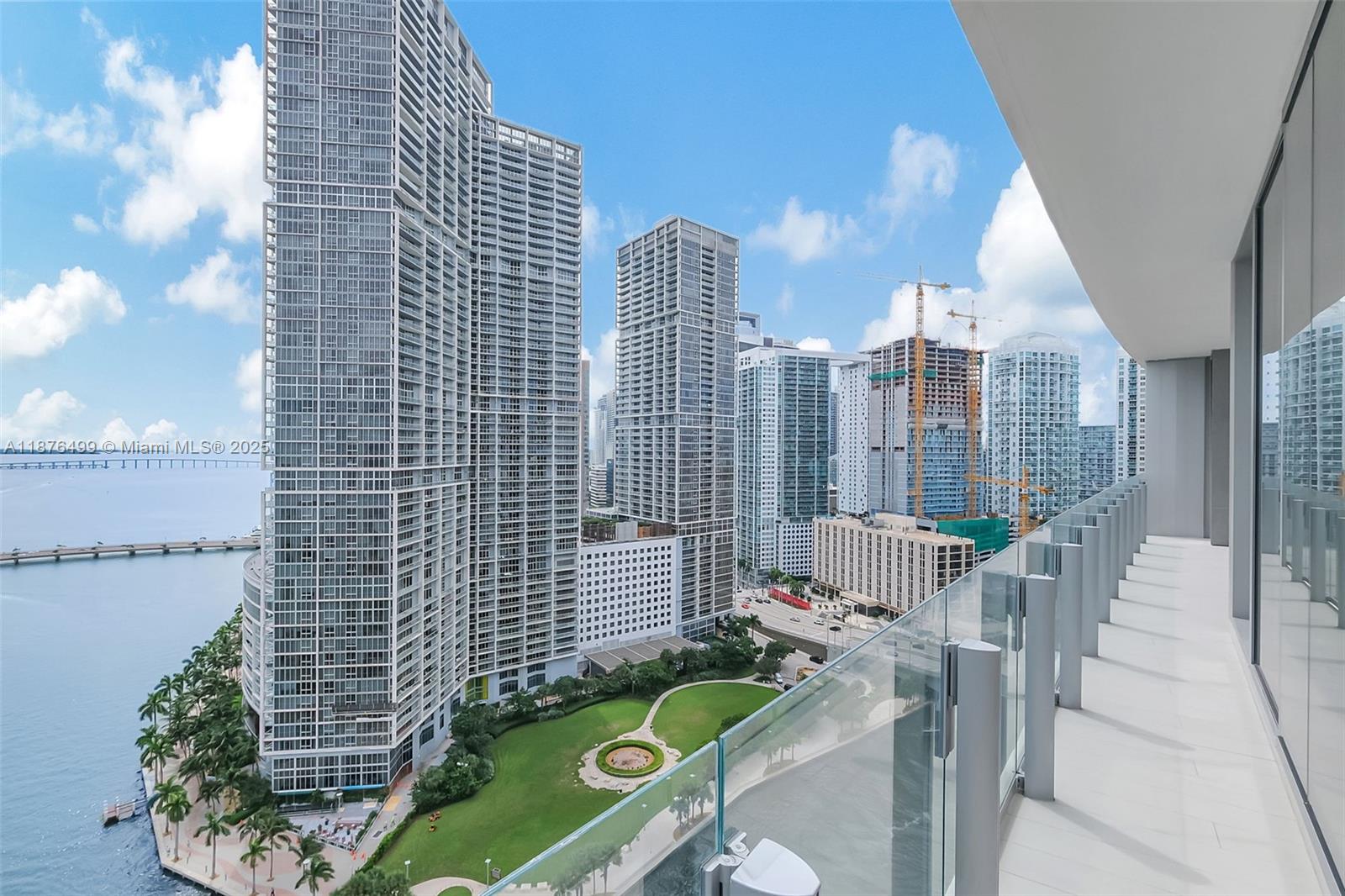 300 Biscayne Boulevard Way #2402E, Miami FL 33131
