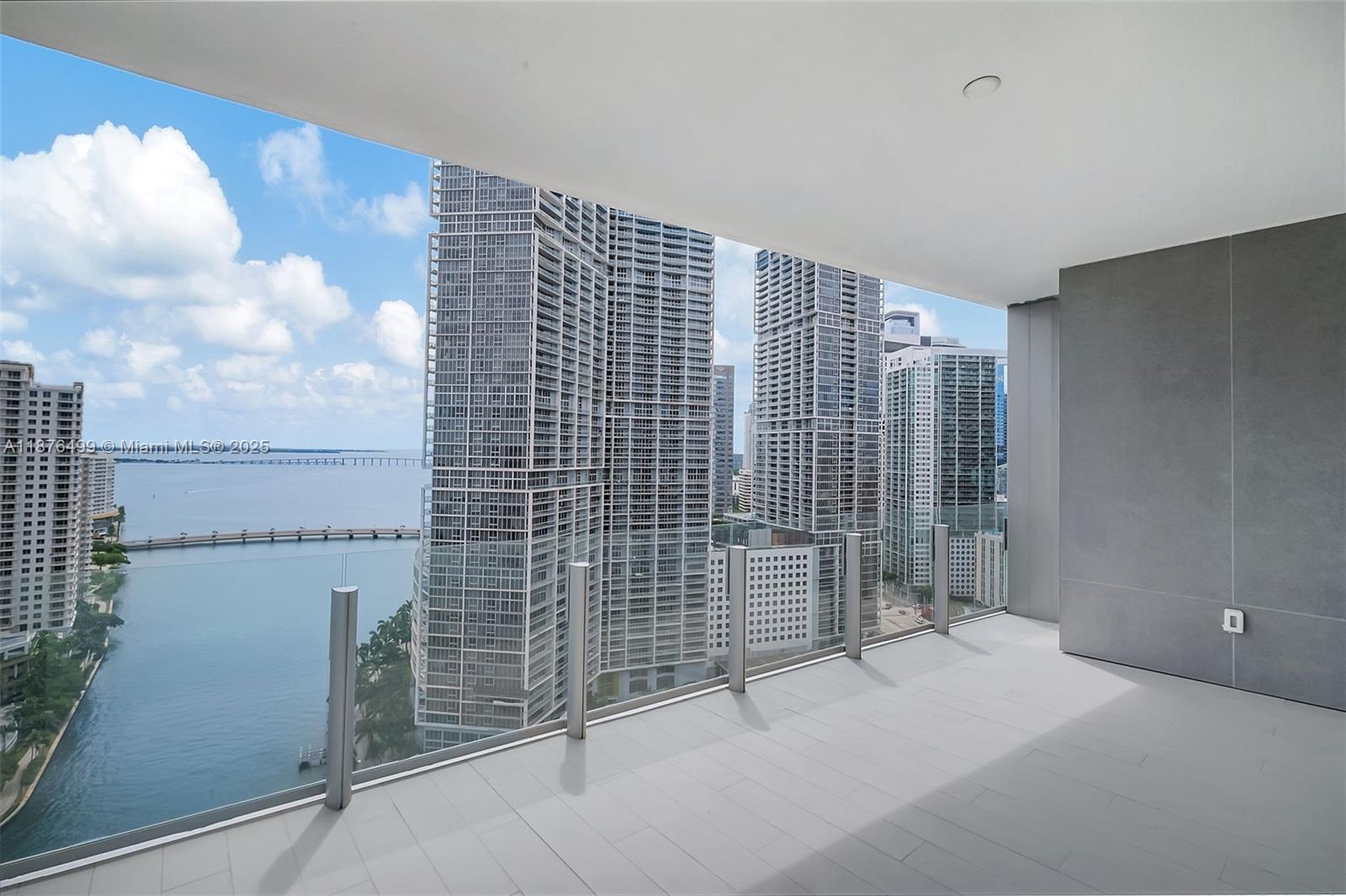 300 Biscayne Boulevard Way #2402E, Miami FL 33131
