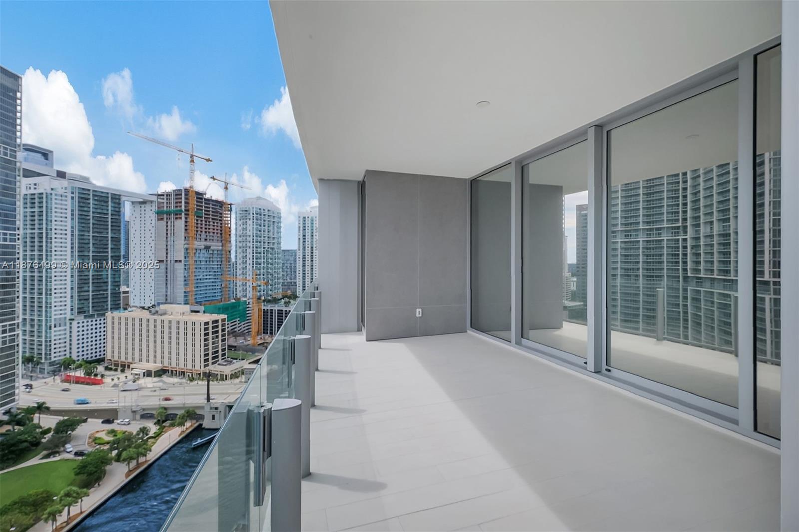 300 Biscayne Boulevard Way #2402E, Miami FL 33131
