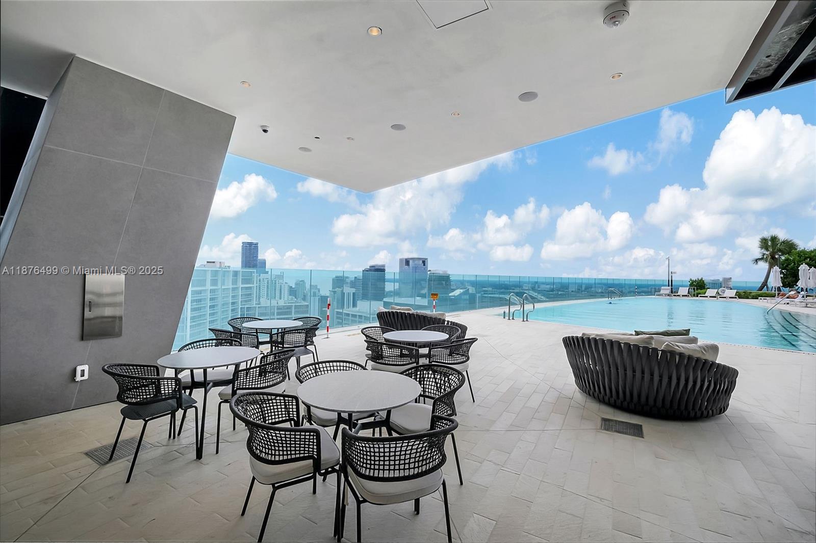 300 Biscayne Boulevard Way #2402E, Miami FL 33131
