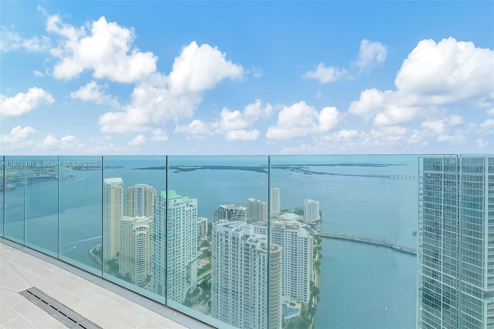 300 Biscayne Boulevard Way #2402E, Miami FL 33131
