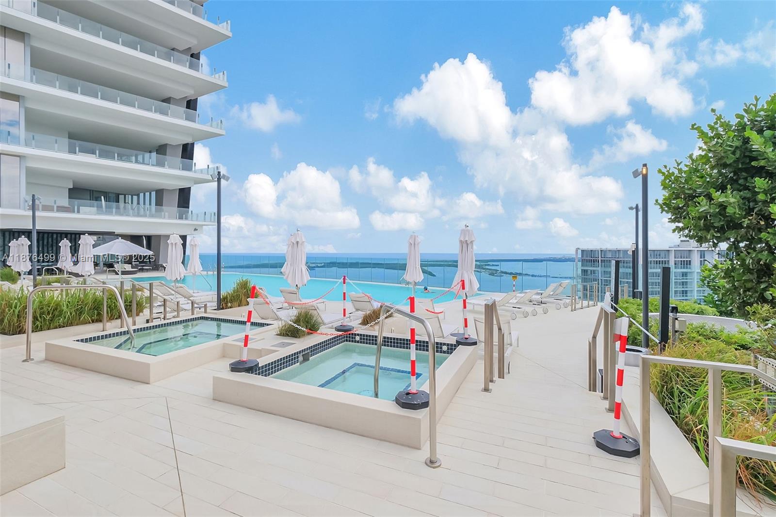 300 Biscayne Boulevard Way #2402E, Miami FL 33131