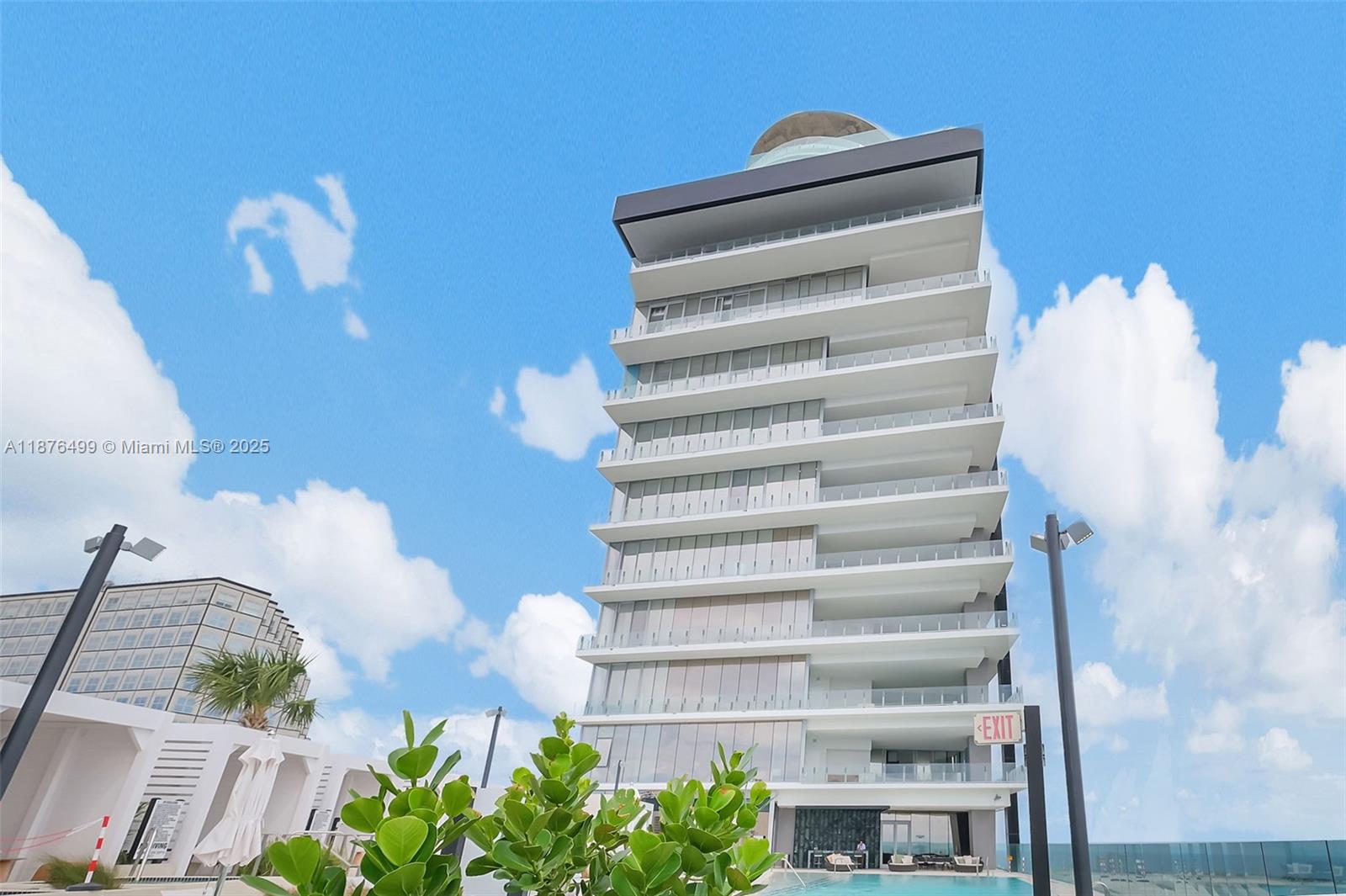 300 Biscayne Boulevard Way #2402E, Miami FL 33131