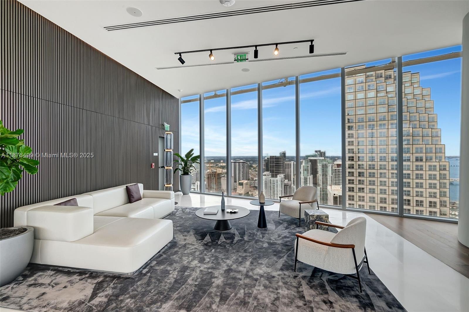 300 Biscayne Boulevard Way #2402E, Miami FL 33131