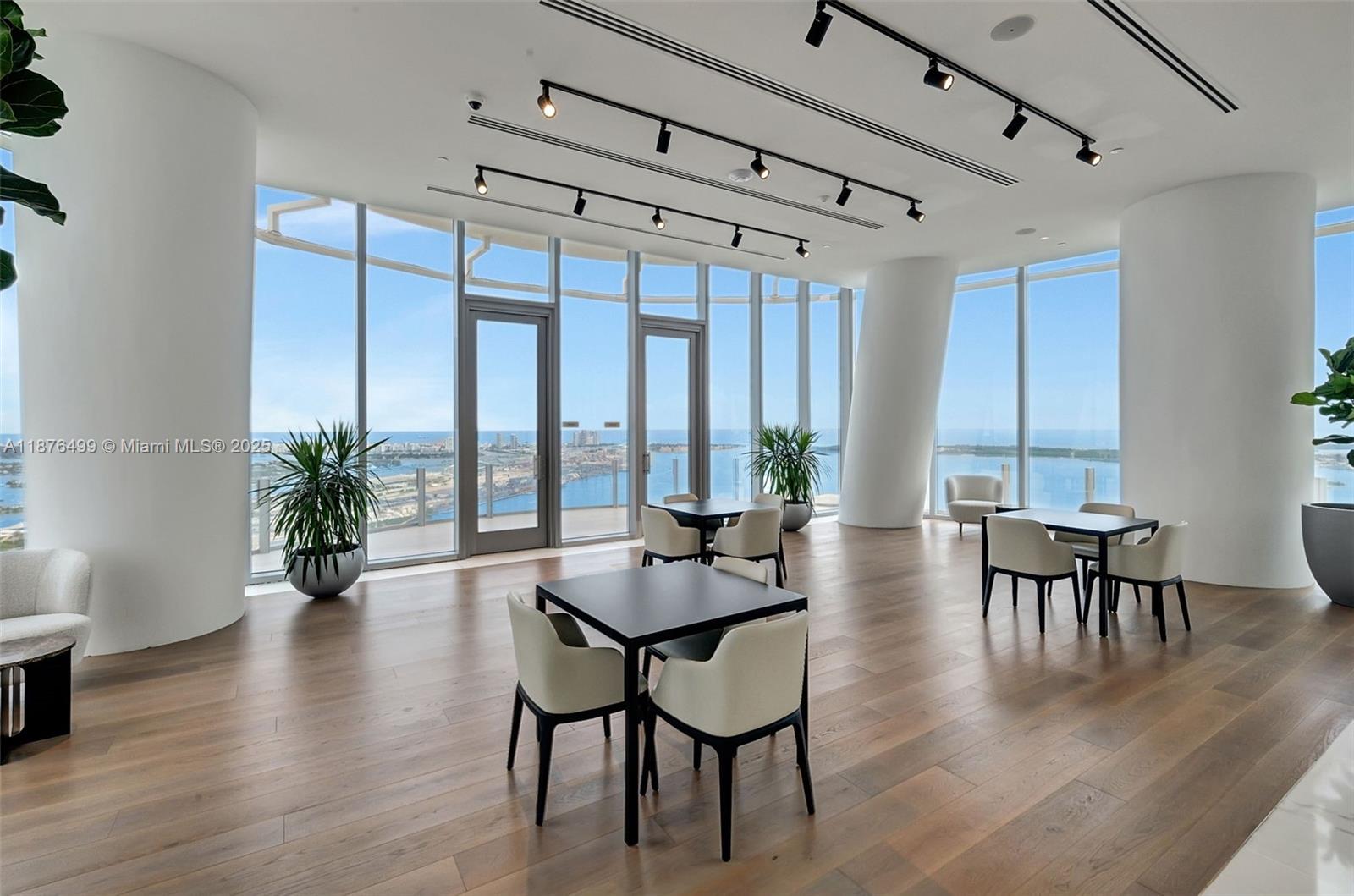 300 Biscayne Boulevard Way #2402E, Miami FL 33131