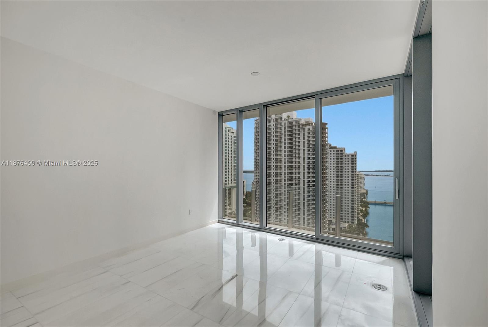 300 Biscayne Boulevard Way #2402E, Miami FL 33131