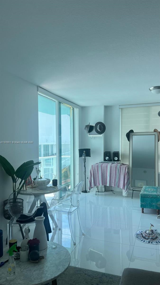 1900 N BAYSHORE Dr #3905, Miami FL 33132