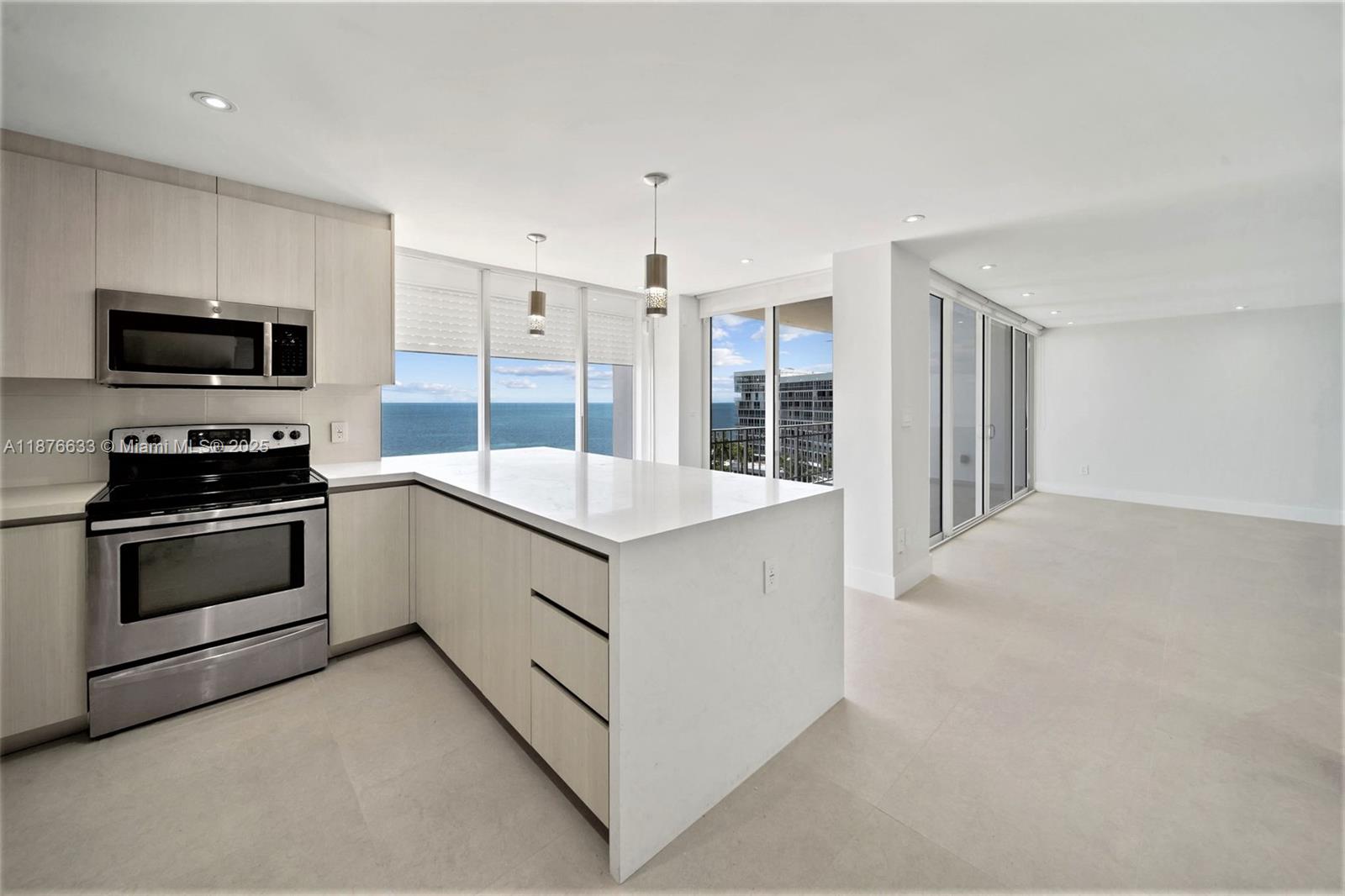 881 Ocean Dr #8G, Key Biscayne FL 33149