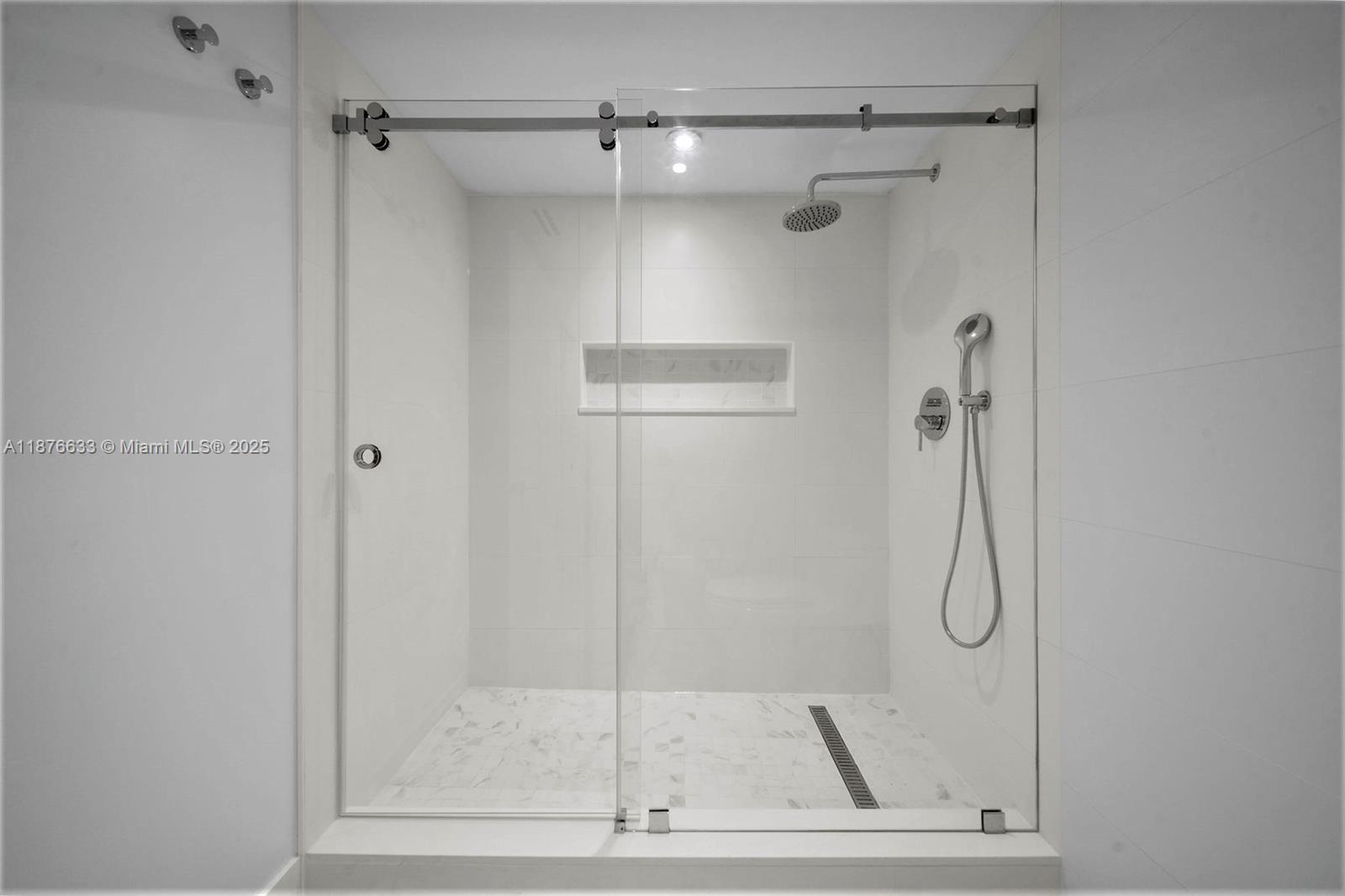 881 Ocean Dr #8G, Key Biscayne FL 33149