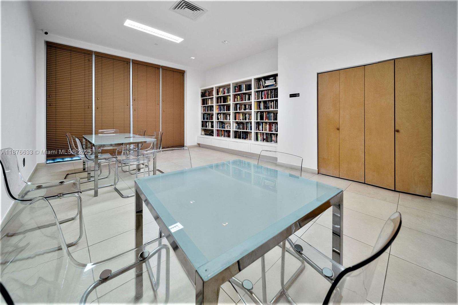 881 Ocean Dr #8G, Key Biscayne FL 33149