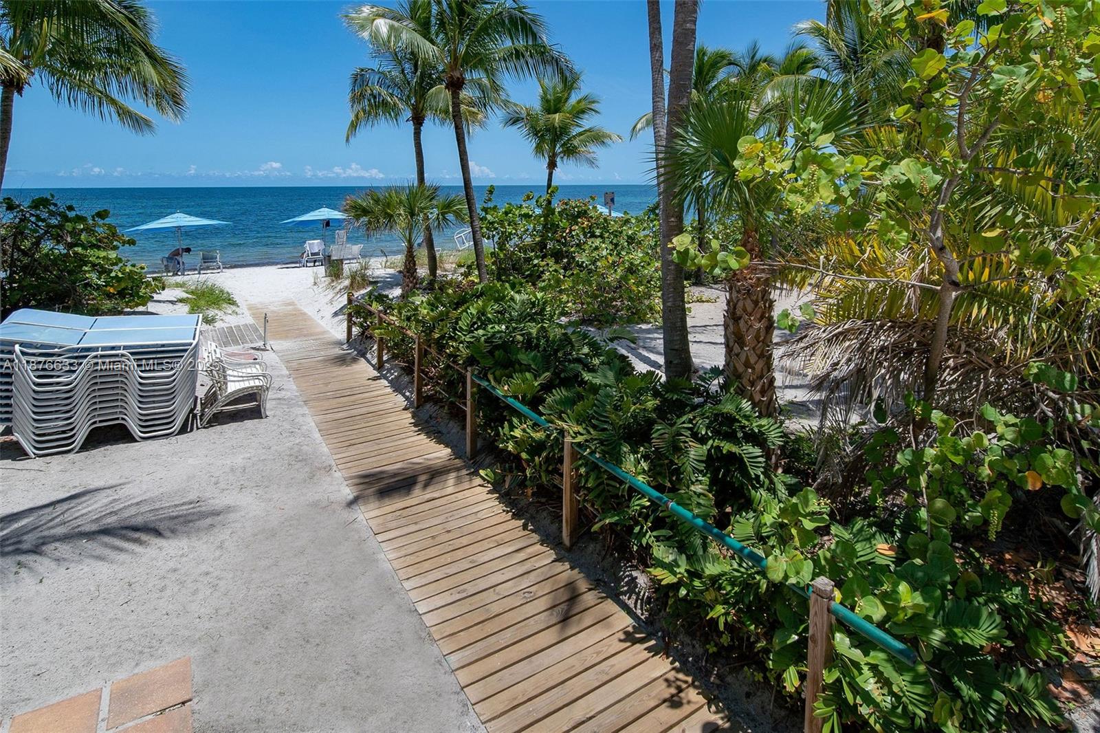 881 Ocean Dr #8G, Key Biscayne FL 33149