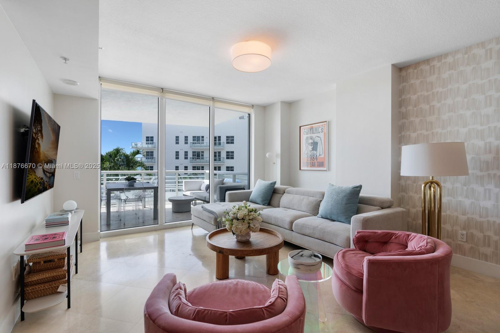3801 Collins Ave #503, Miami Beach FL 33140