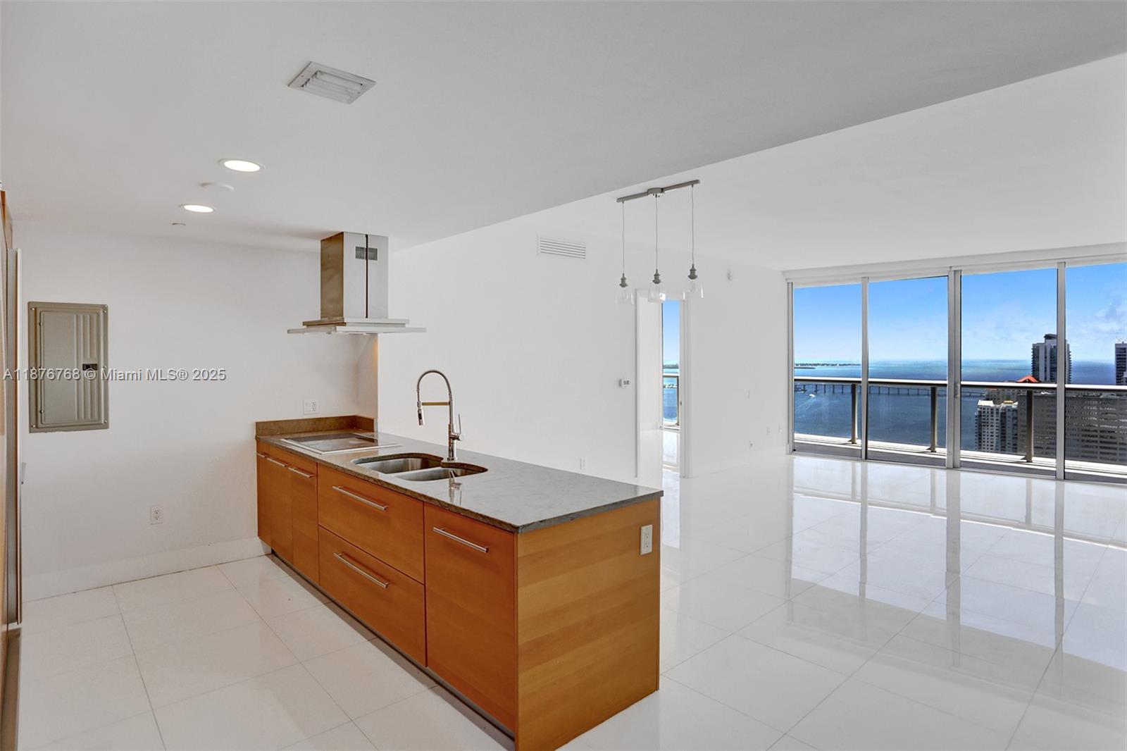 495 Brickell Ave #4405, Miami FL 33131