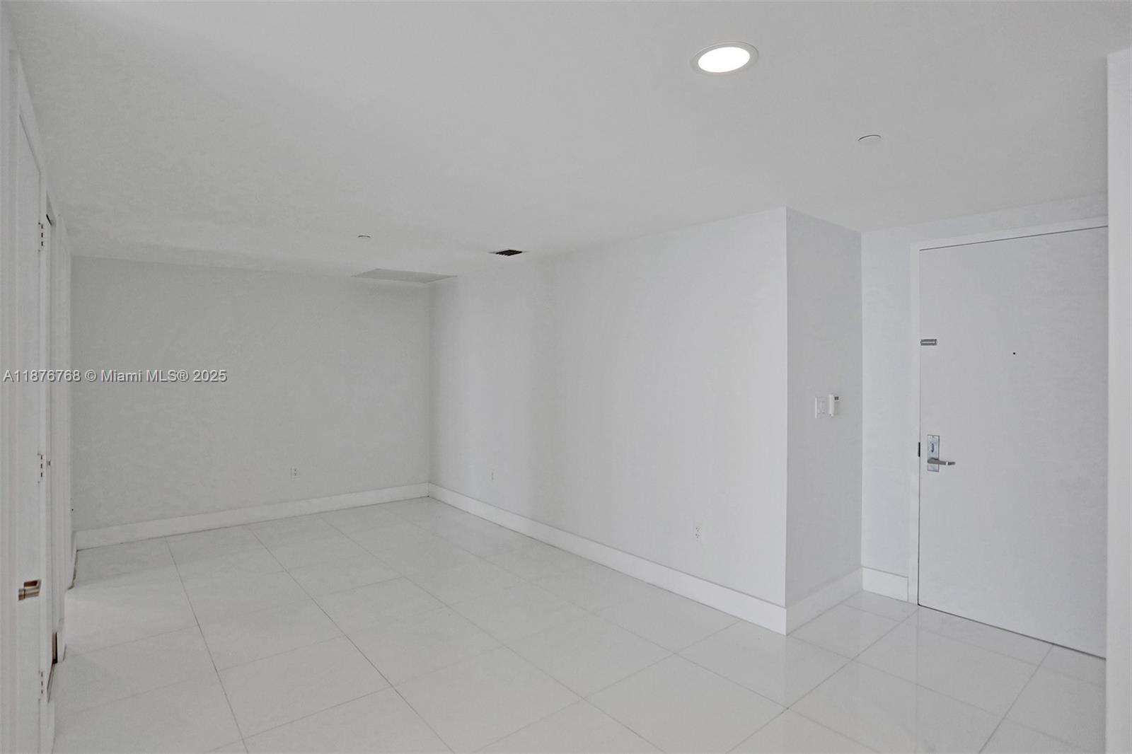 495 Brickell Ave #4405, Miami FL 33131