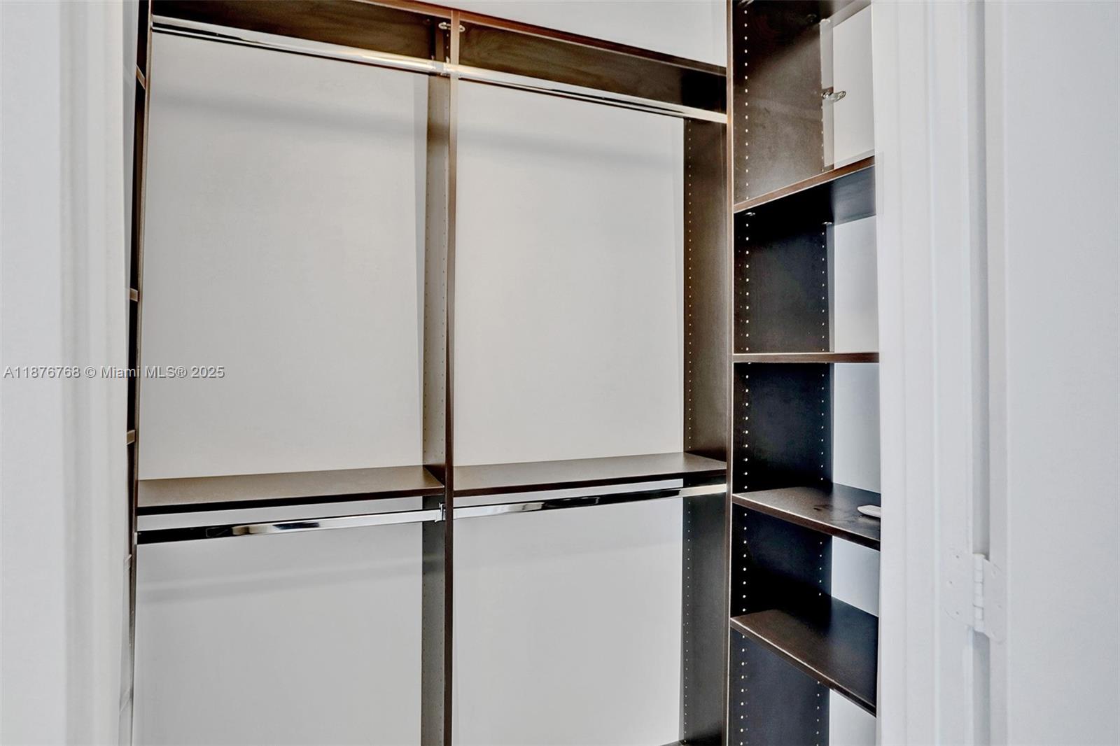 495 Brickell Ave #4405, Miami FL 33131