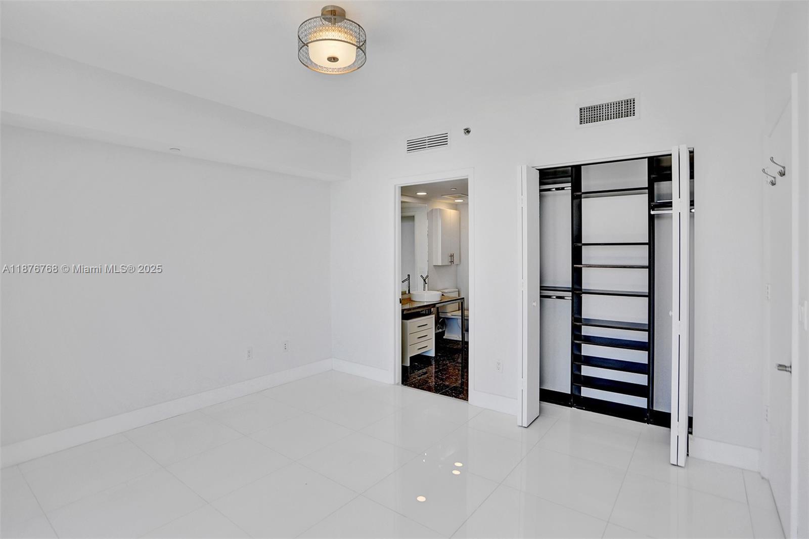 495 Brickell Ave #4405, Miami FL 33131