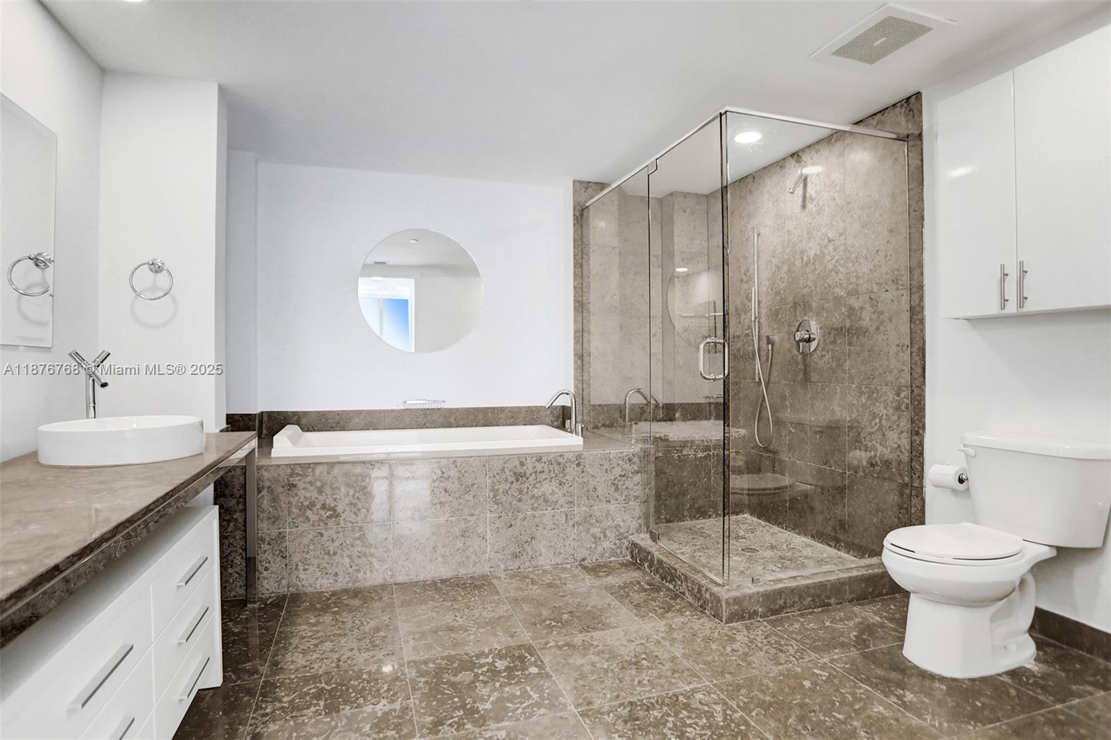 495 Brickell Ave #4405, Miami FL 33131
