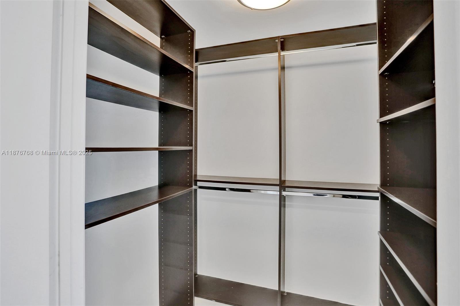 495 Brickell Ave #4405, Miami FL 33131