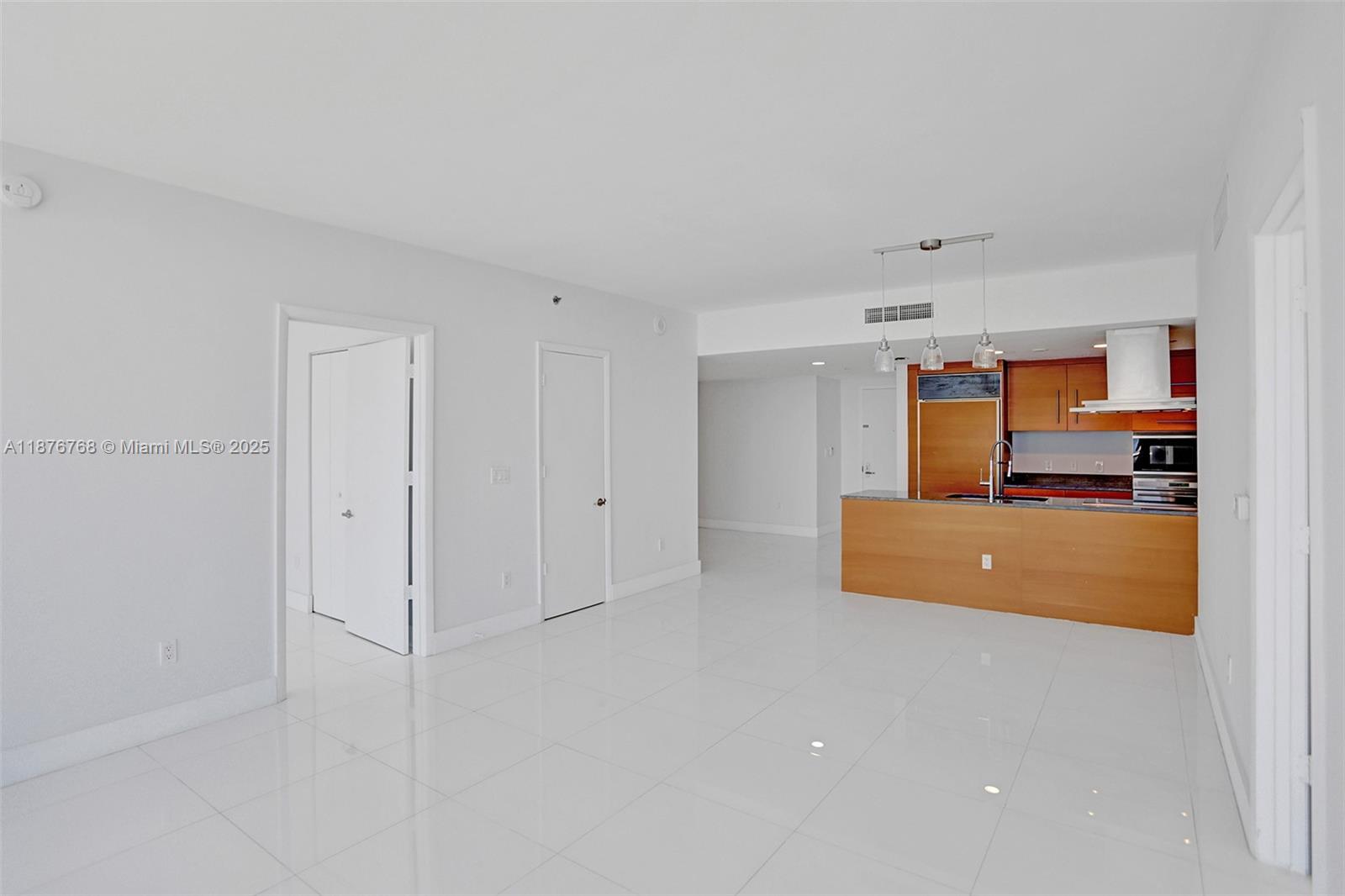 495 Brickell Ave #4405, Miami FL 33131